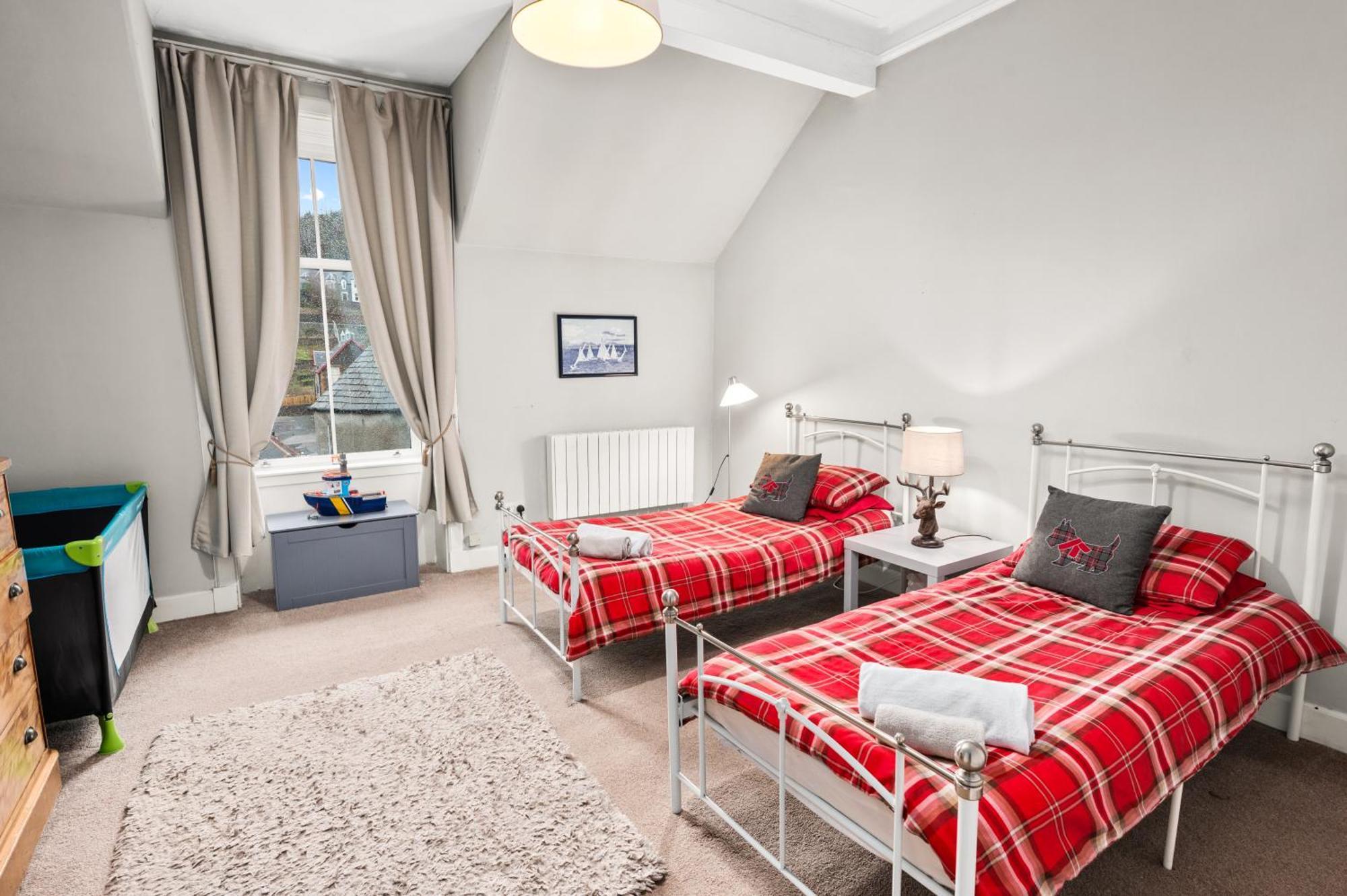 Panoramic Sea Views - Stunning 3Bd Apt & Balcony Oban Exterior photo